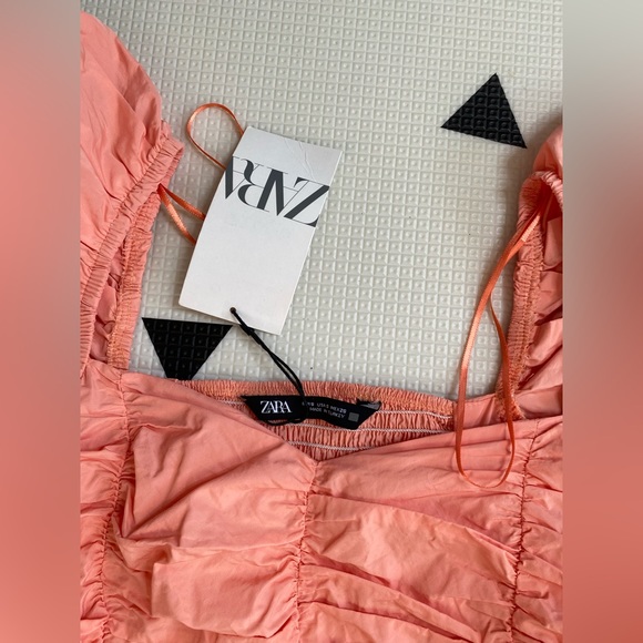 NWT Zara Voluminous Top with Ruffle Trim size S - Picture 7 of 10